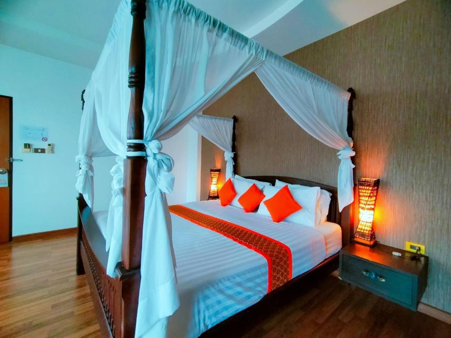 Jingjit Hotel Krabi town Esterno foto