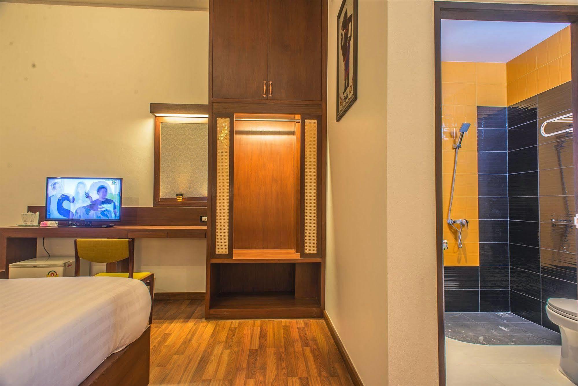 Jingjit Hotel Krabi town Esterno foto